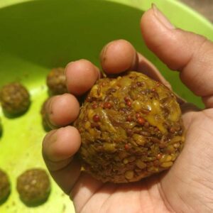 Thalippu Vadagam | Handmade Chinna Vengaya Vadagam | Seasoning Balls | Ships Worldwide β Hommix 300g
